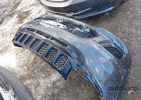 2015 Jeep Grand Cherokee Srt z USA, uszkodzony, nr VIN 1C4RJFDJ5FC738135